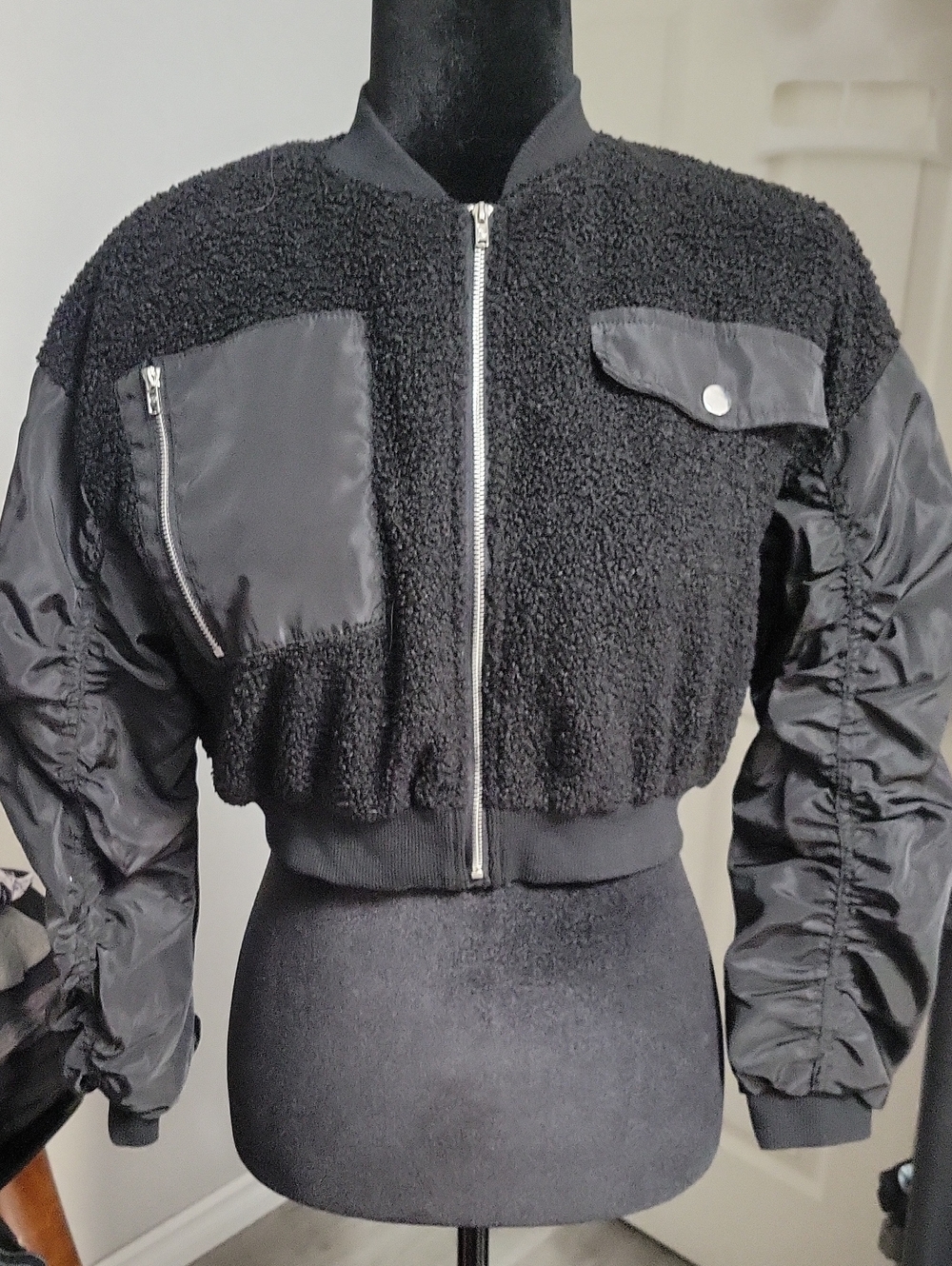 2/$7**Shein Youth Size 11/12y Or Ladies XXS Cropped Black Ruched Bomber Jacket